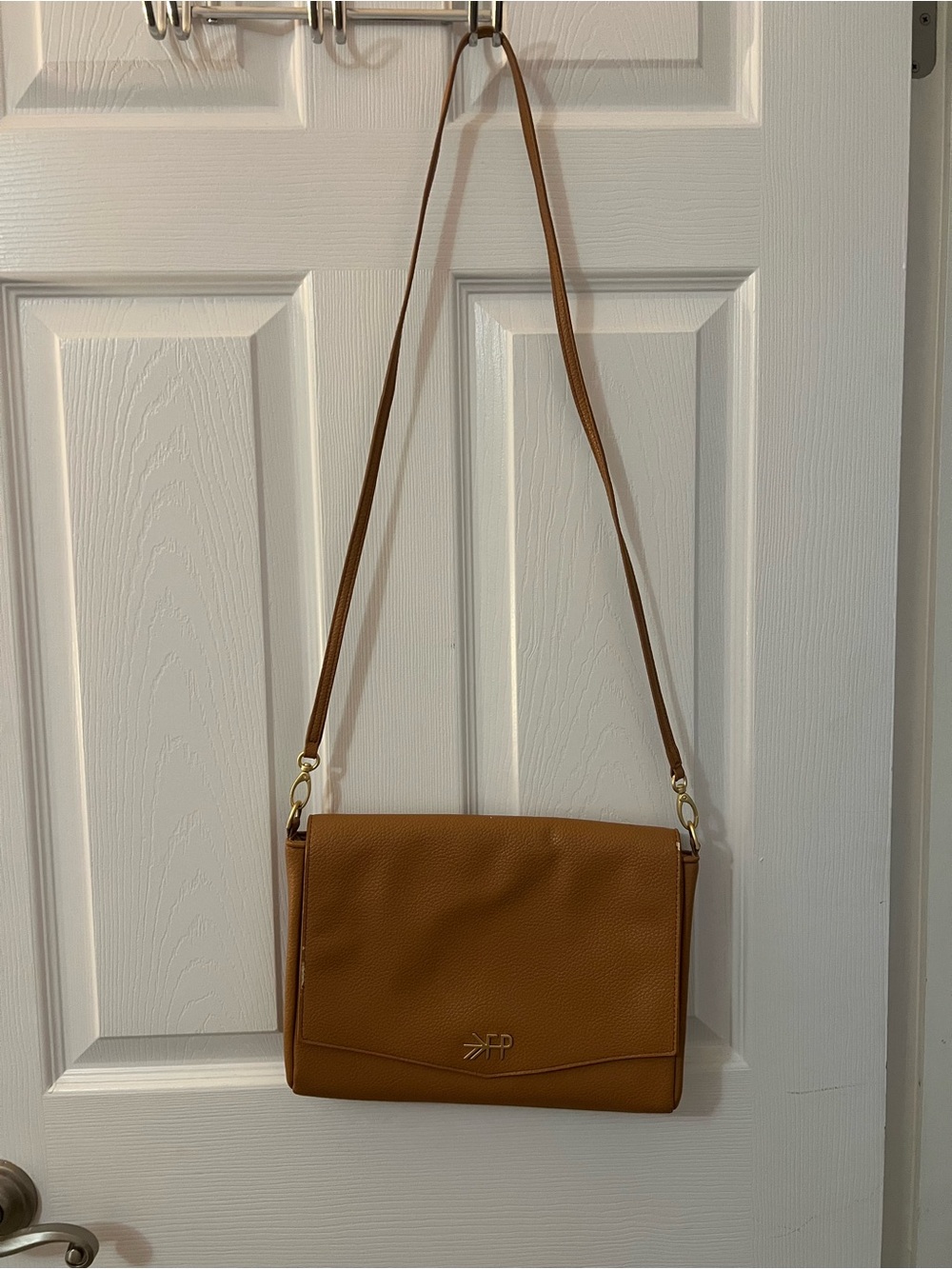 Freshly Picked Tan Leather Crossbody Shoulder Bag